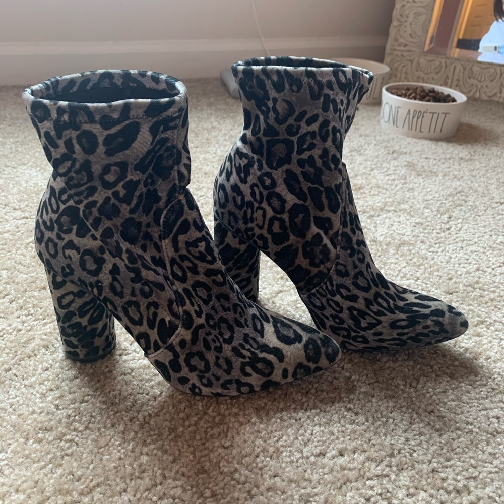 Velvet Cheetah / Leopard Booties